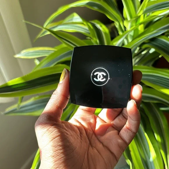 NEW AUTHENTIC CHANEL multi-effect Quadra eyeshadow (312 Quiet Revolution)